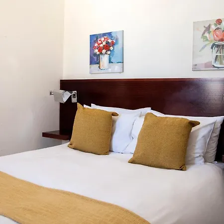 The Vic Hotel-3